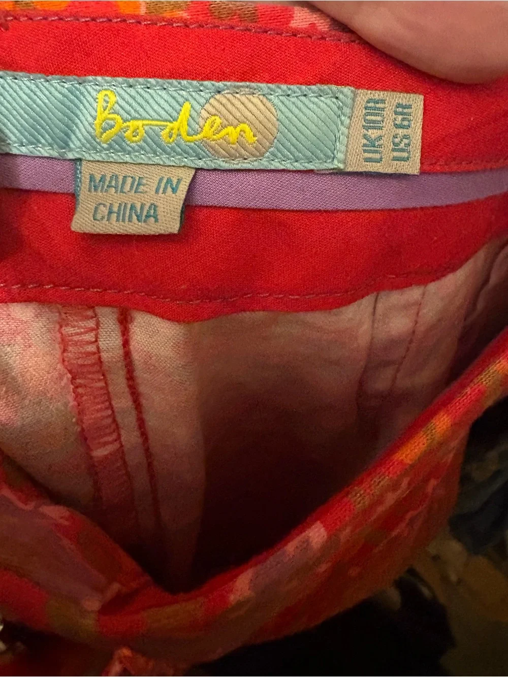 Boden Red Floral-Pattern Pants - Picture 6 of 6